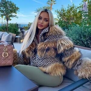 Meet your Posher, Ashly